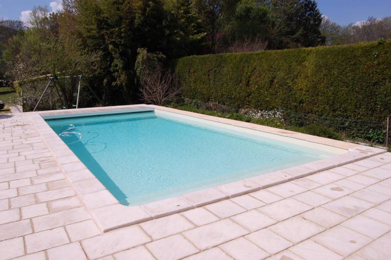 Rénovation avec liner armé ALKORPLAN 2000 verni sable à Cassis